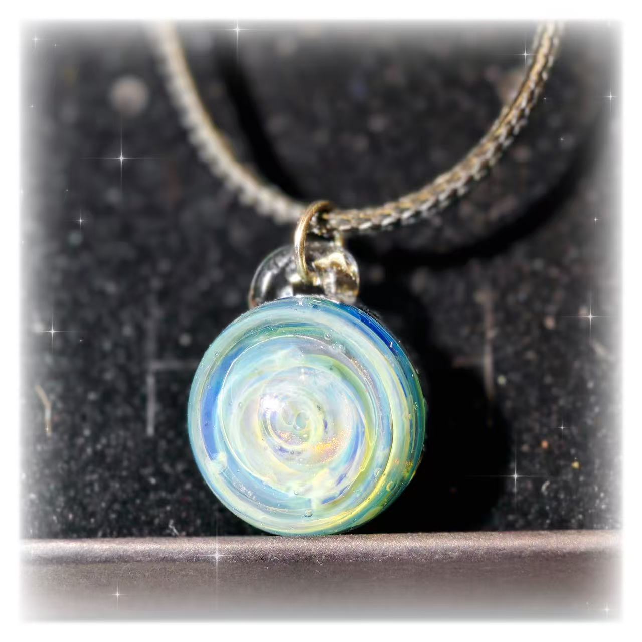 Luck Alight | Glass Pendant_Star Ball
