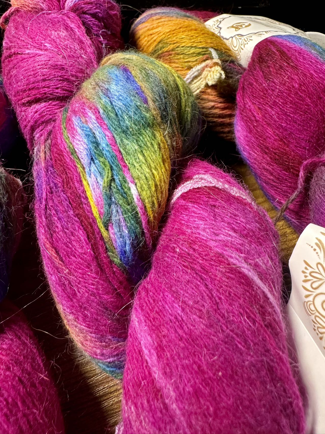 Wool blend yarn