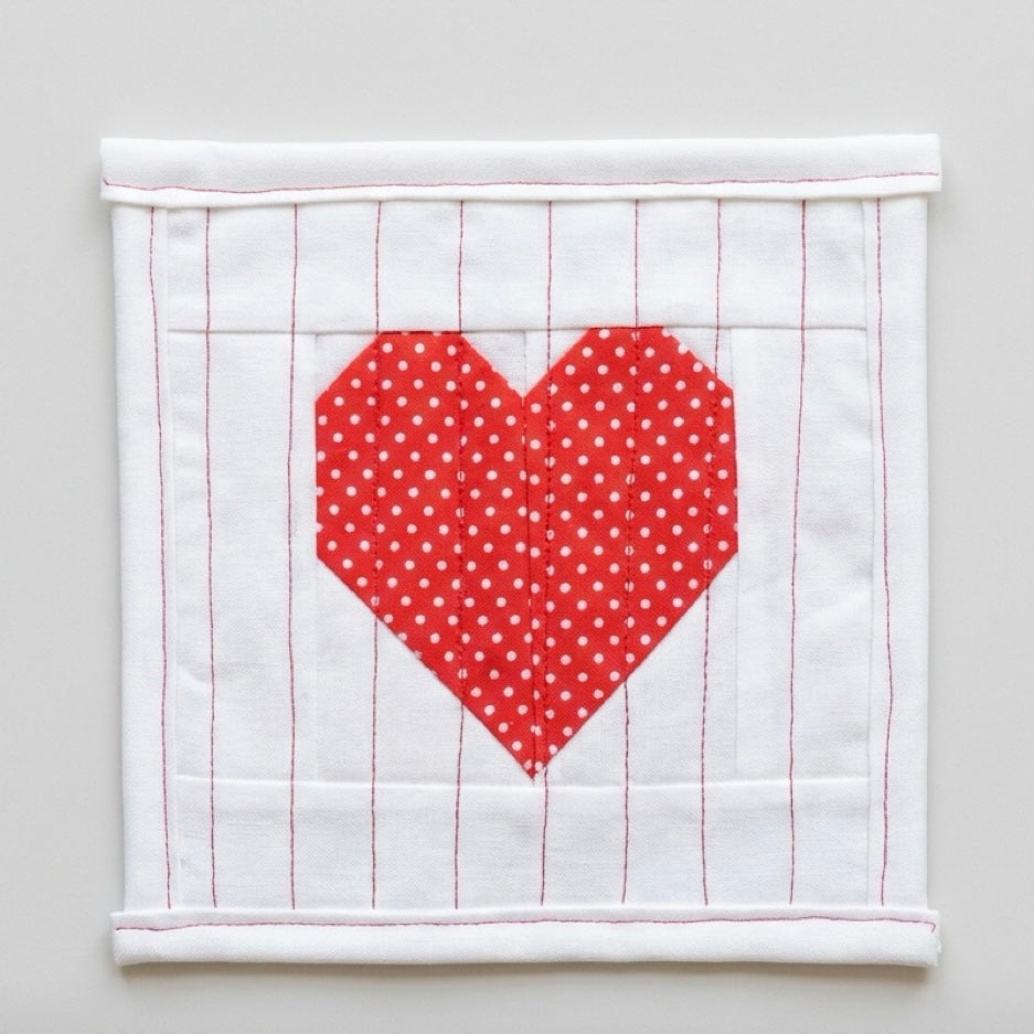 Heart mug rug