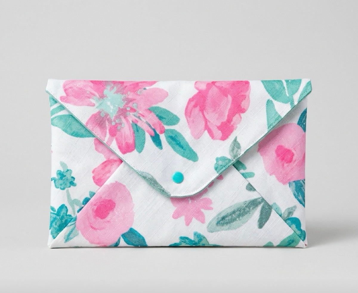 Envelope clutch